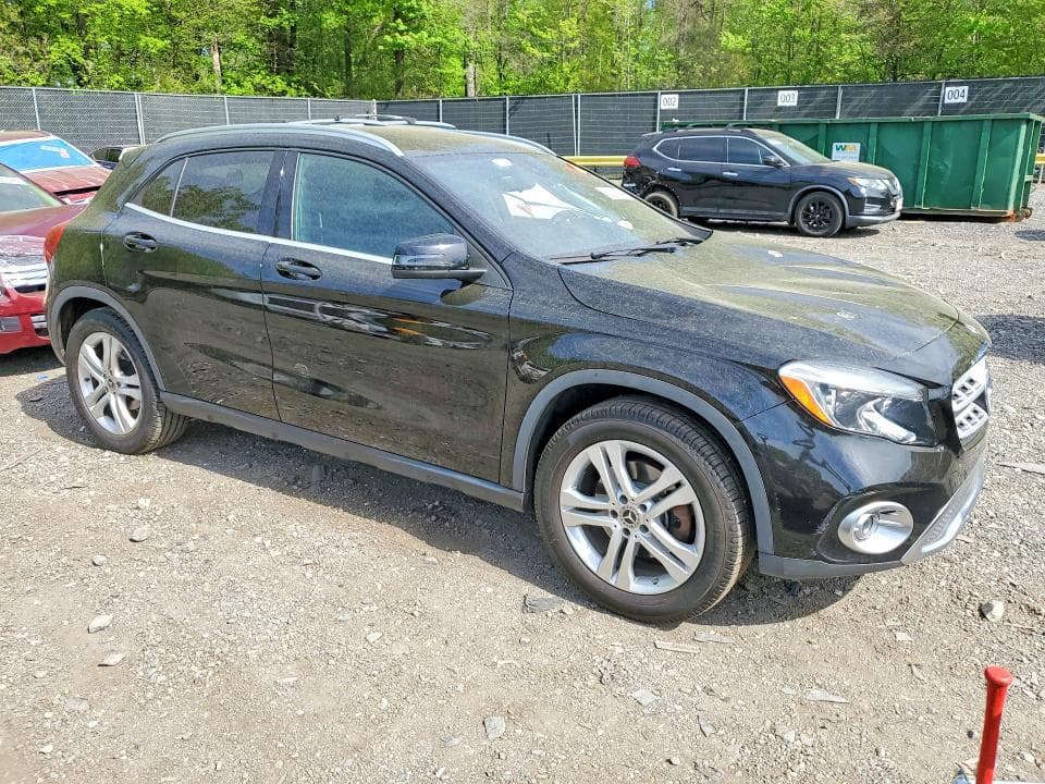 2018 MERCEDES-BENZ GLA 250 4