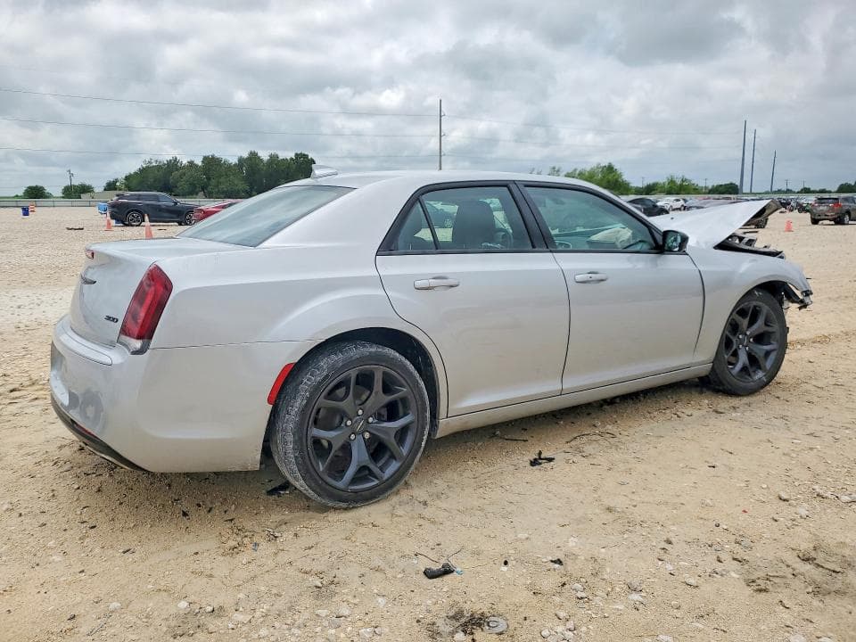 2020 CHRYSLER 300 TOURING 3