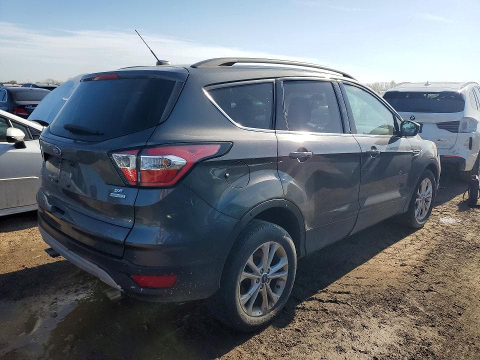 2018 FORD ESCAPE SE 3