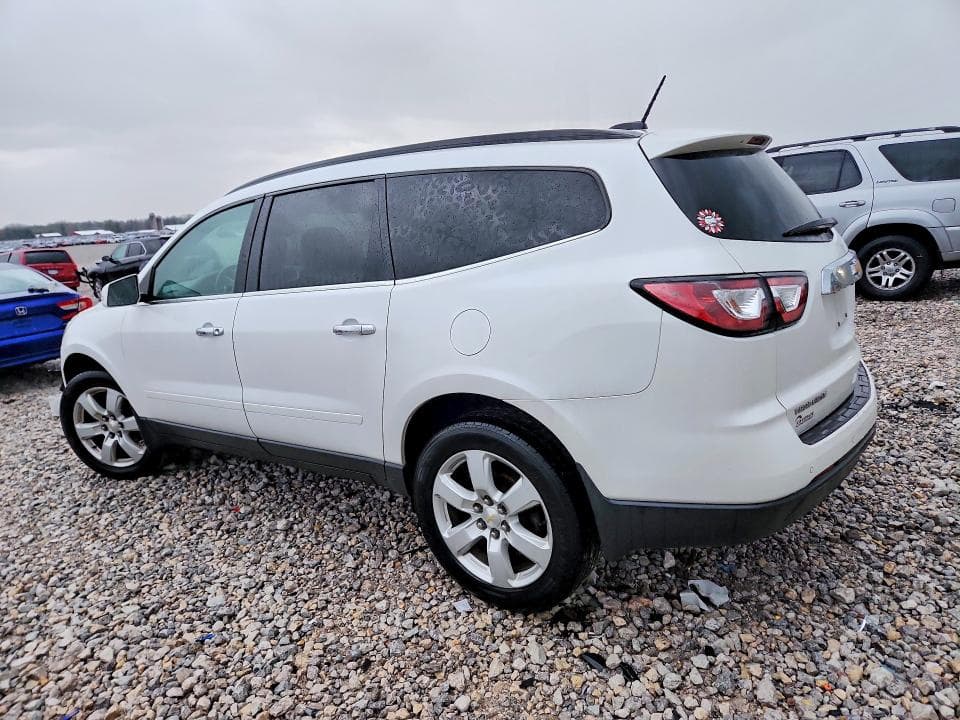 2017 CHEVROLET TRAVERSE LT LT 2