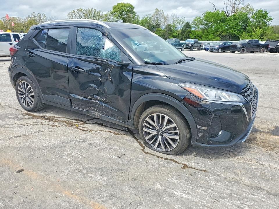 2021 NISSAN KICKS SV 4