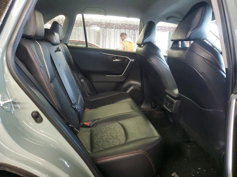 2021 TOYOTA RAV4 11