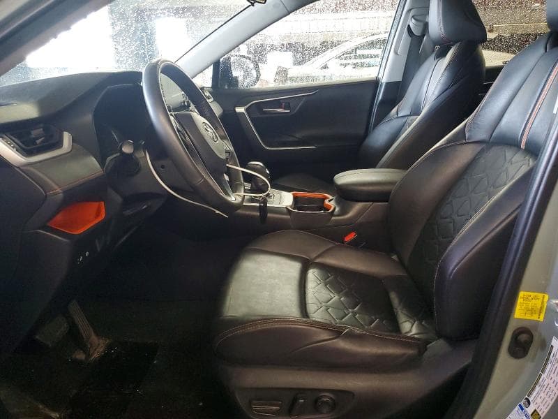 2021 TOYOTA RAV4 7