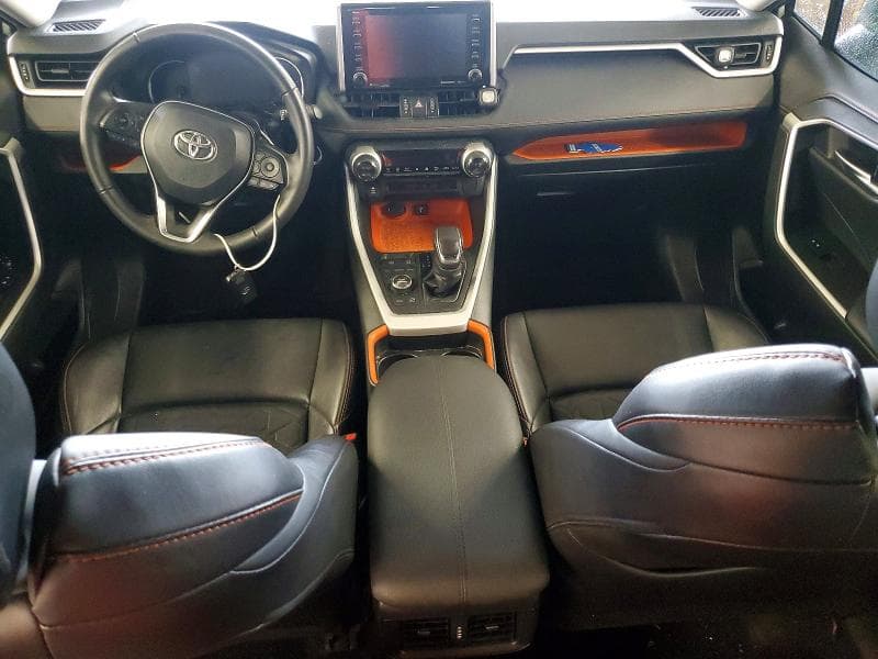2021 TOYOTA RAV4 8