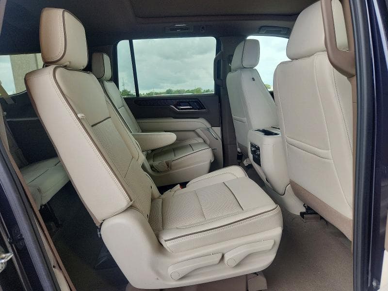 2025 GMC YUKON XL DENALI 11
