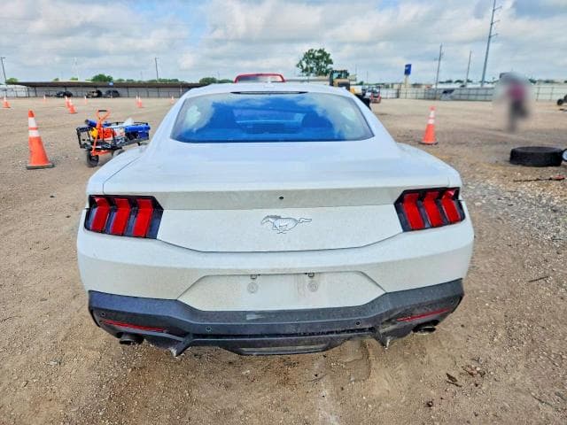 2024 FORD MUSTANG 6