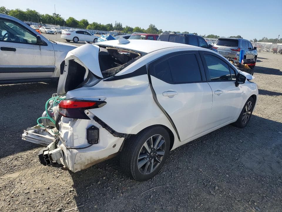 2021 NISSAN VERSA SV 3