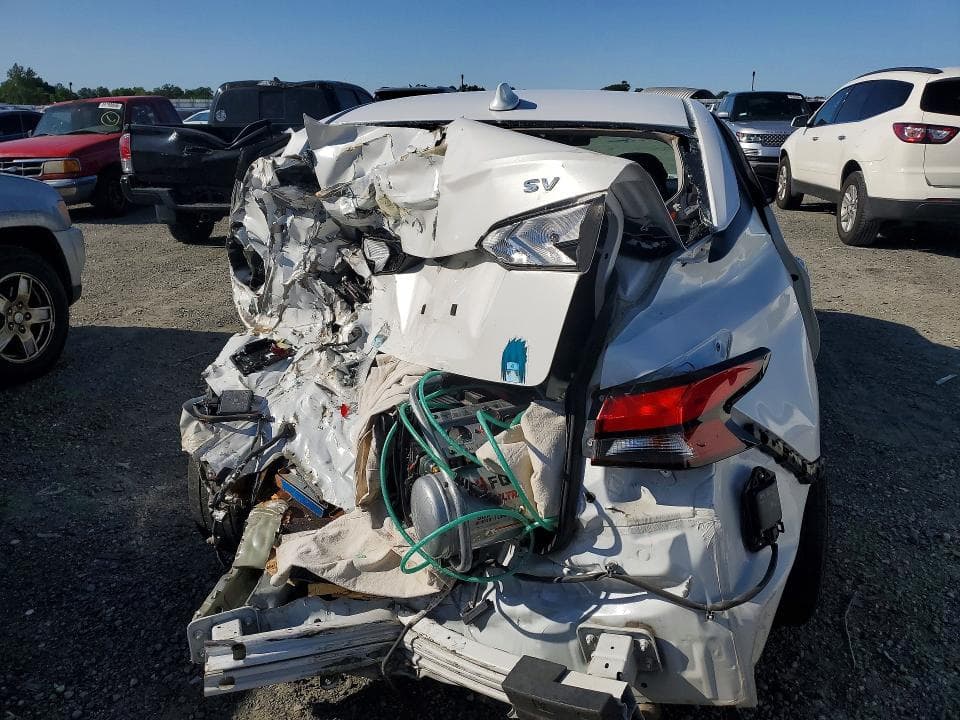 2021 NISSAN VERSA SV 6
