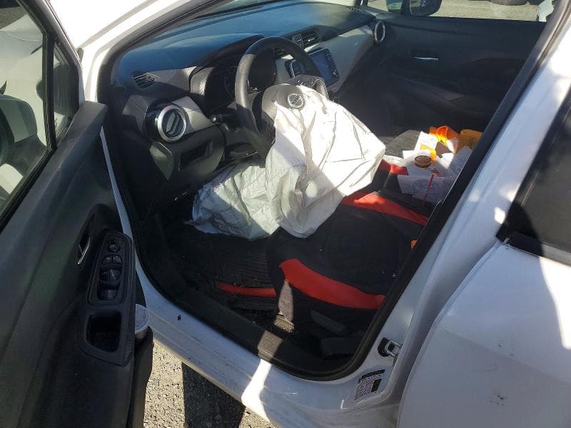 2021 NISSAN VERSA SV 8