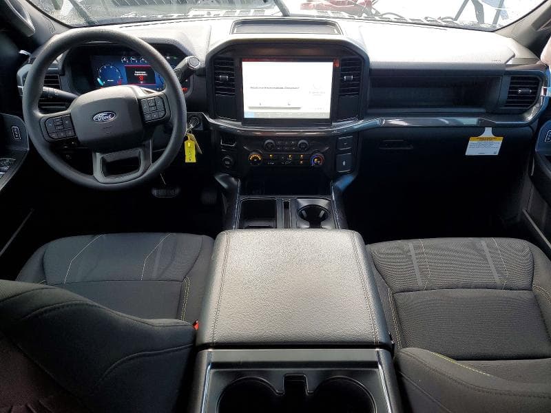 2025 FORD F150 STX 8