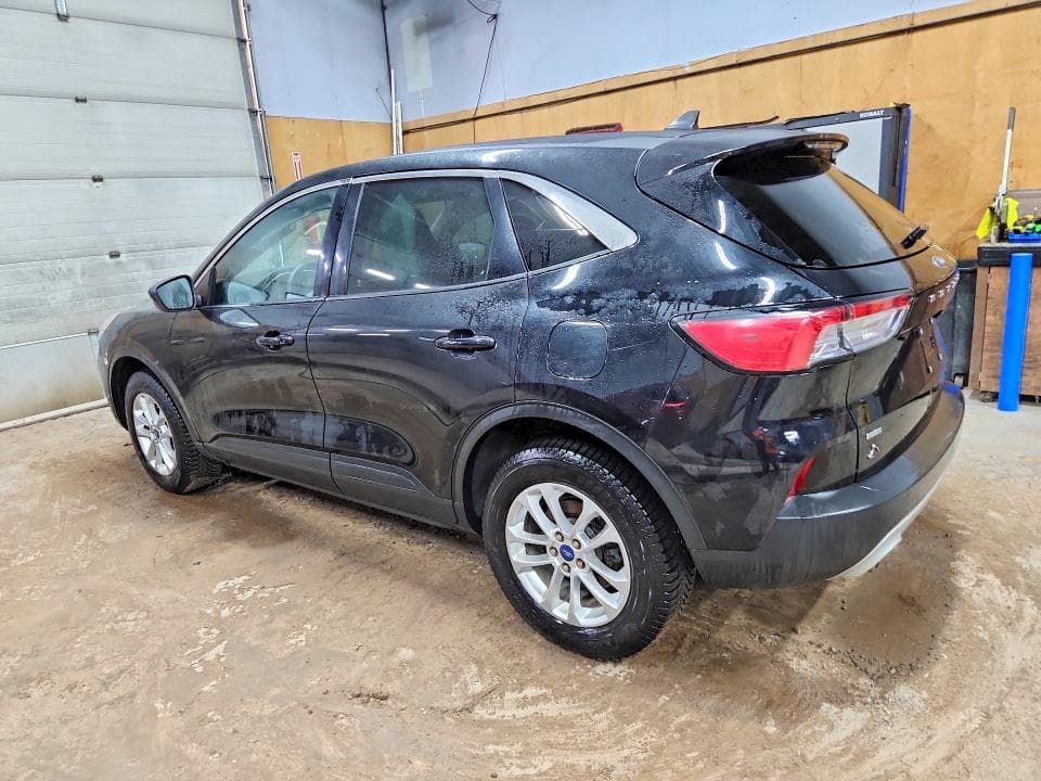 2020 FORD ESCAPE SE SE 2