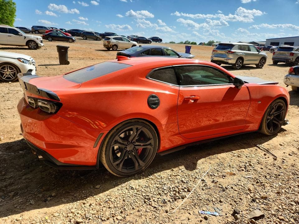 2019 CHEVROLET CAMARO 3