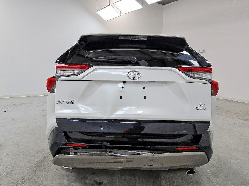 2025 TOYOTA RAV4 HYBRID SE 6