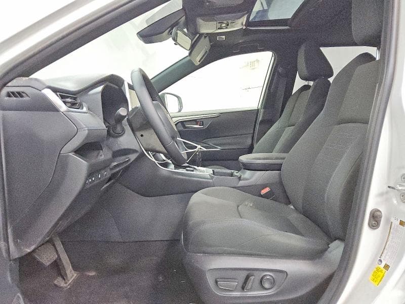 2025 TOYOTA RAV4 HYBRID SE 7