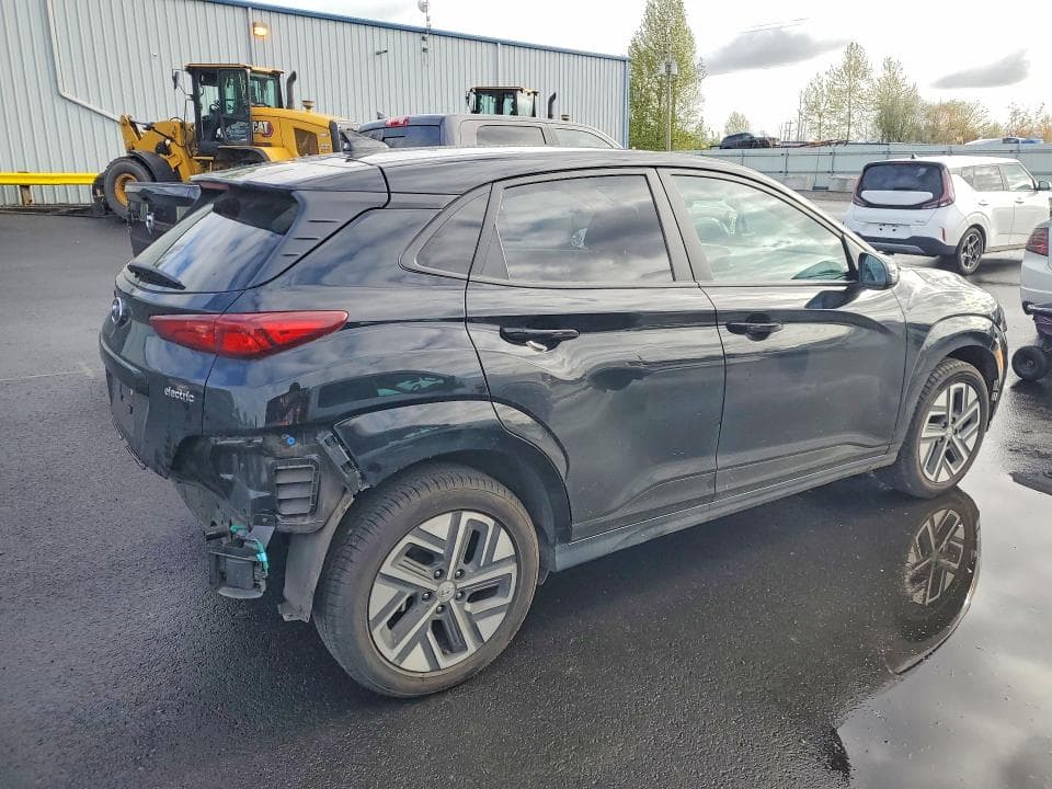 2023 HYUNDAI KONA SE SE 3
