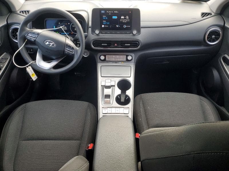 2023 HYUNDAI KONA SE SE 8