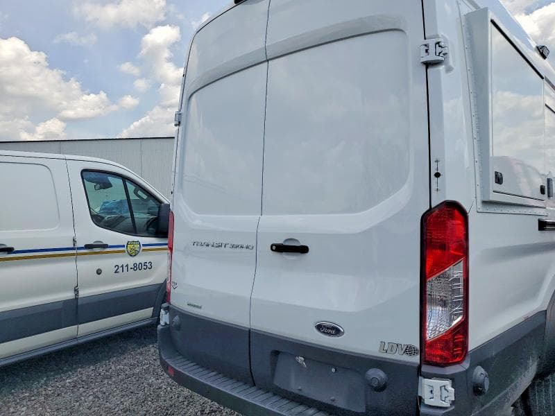 2025 FORD TRANSIT 350 HD DELIVERY VAN 10