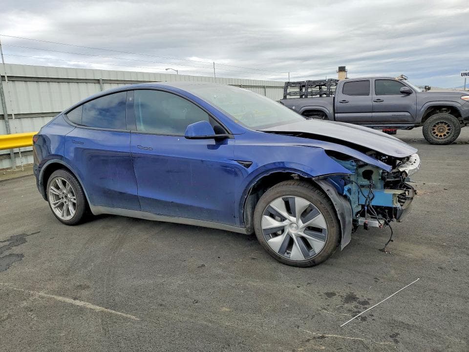 2022 TESLA MODEL Y 4