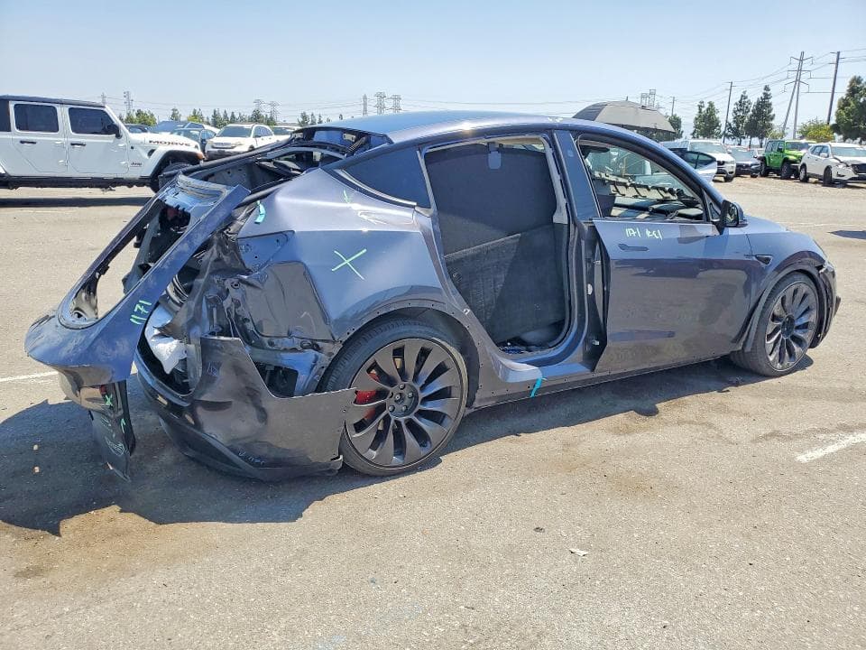 2023 TESLA MODEL Y 3