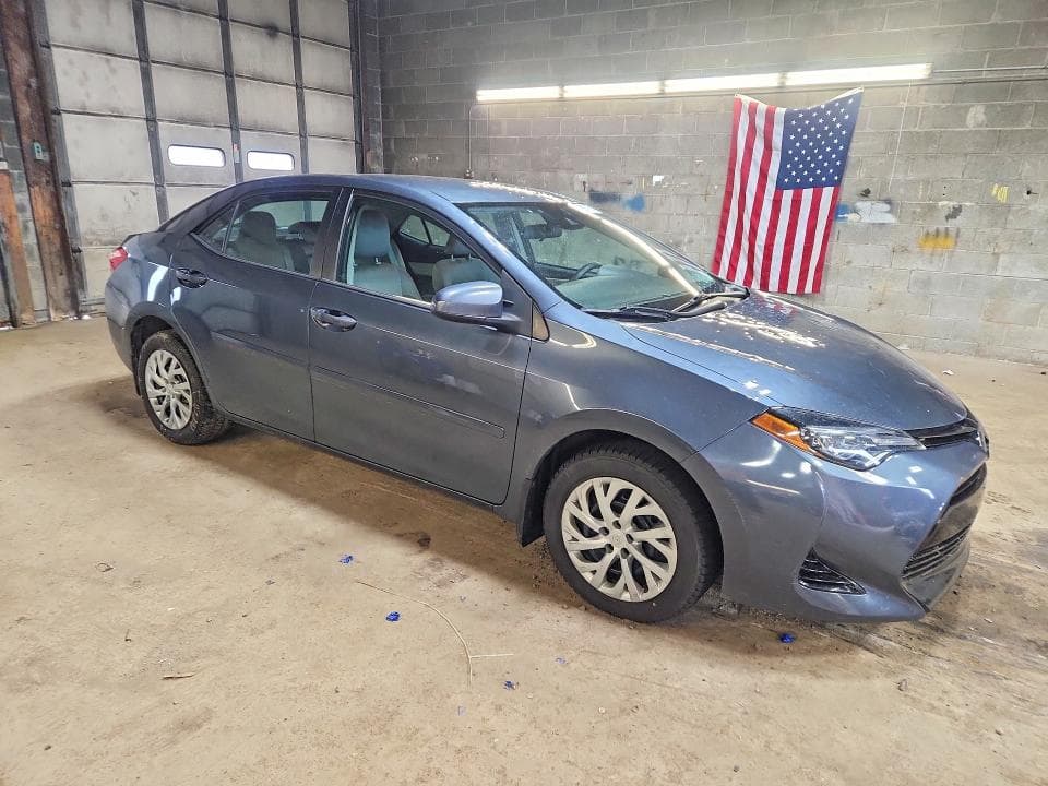 2018 TOYOTA COROLLA LE 4