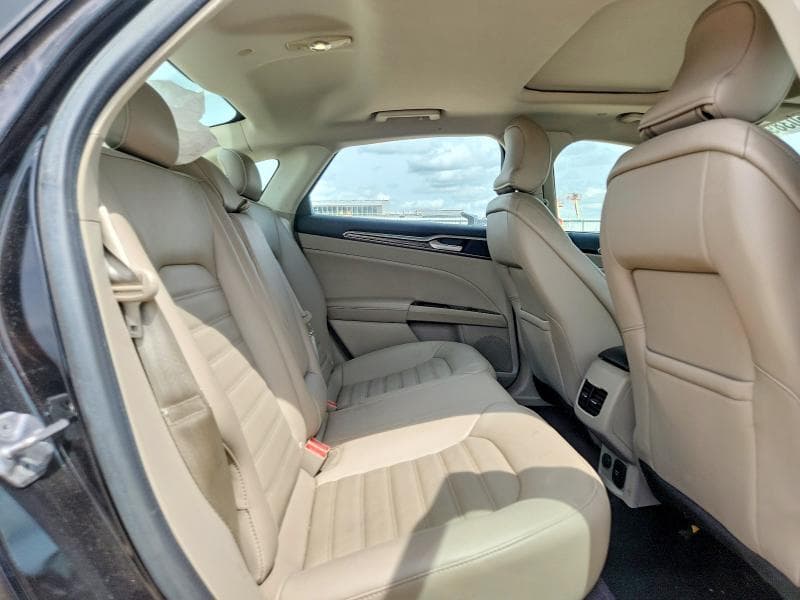 2017 FORD FUSION SE PHEV 10