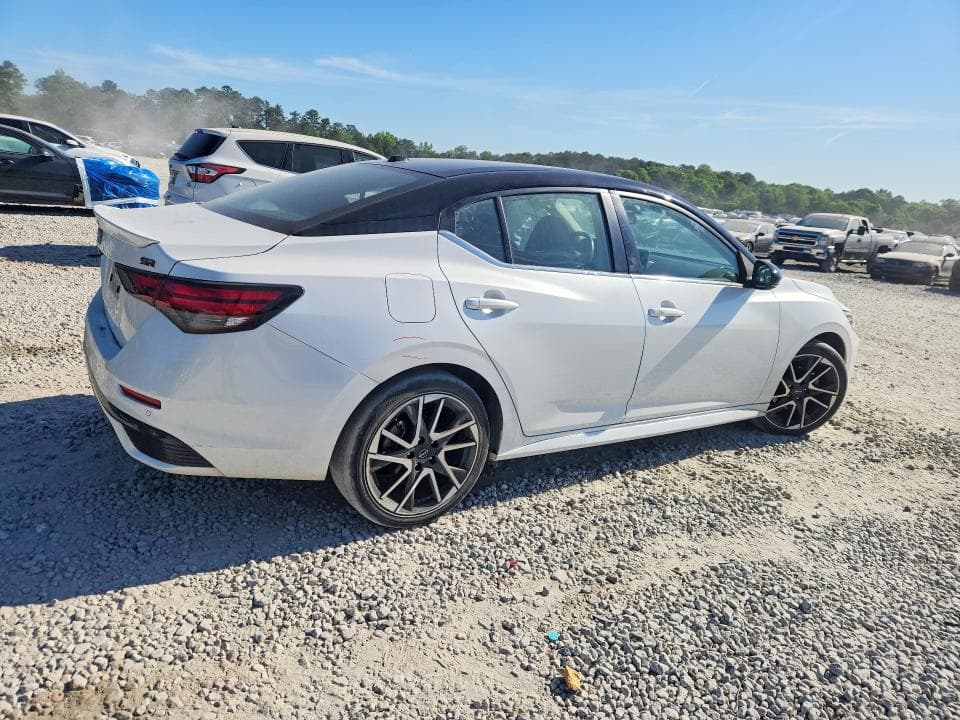 2024 NISSAN SENTRA SR 3