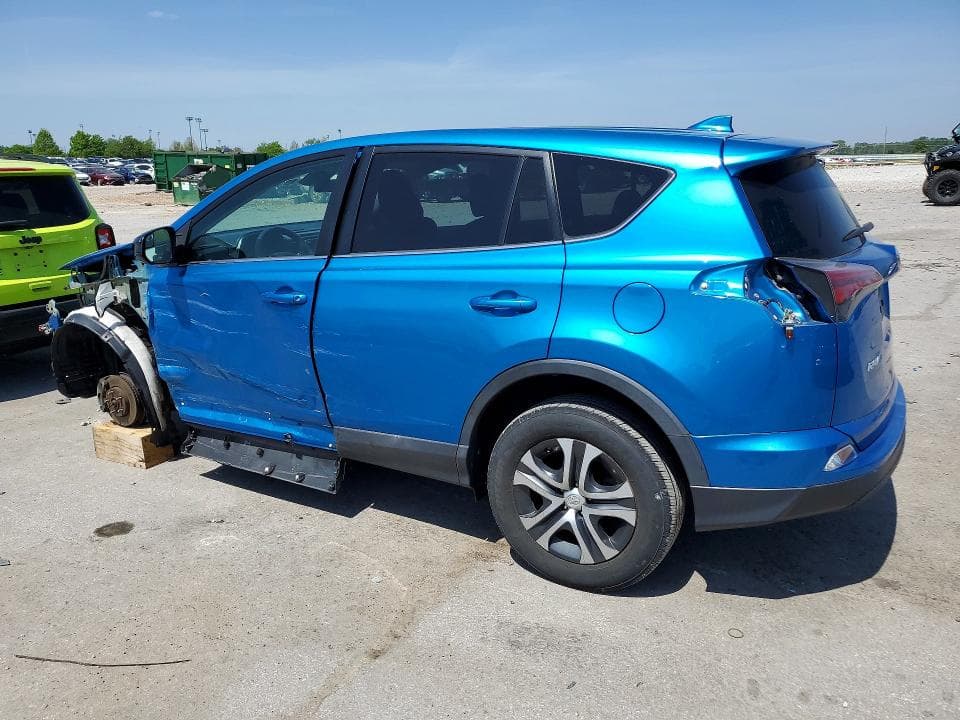 2018 TOYOTA RAV4 LE 2