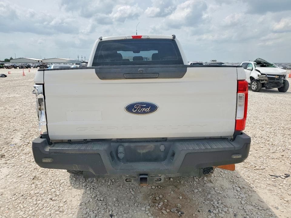 2017 FORD F350 SUPER DUTY 6