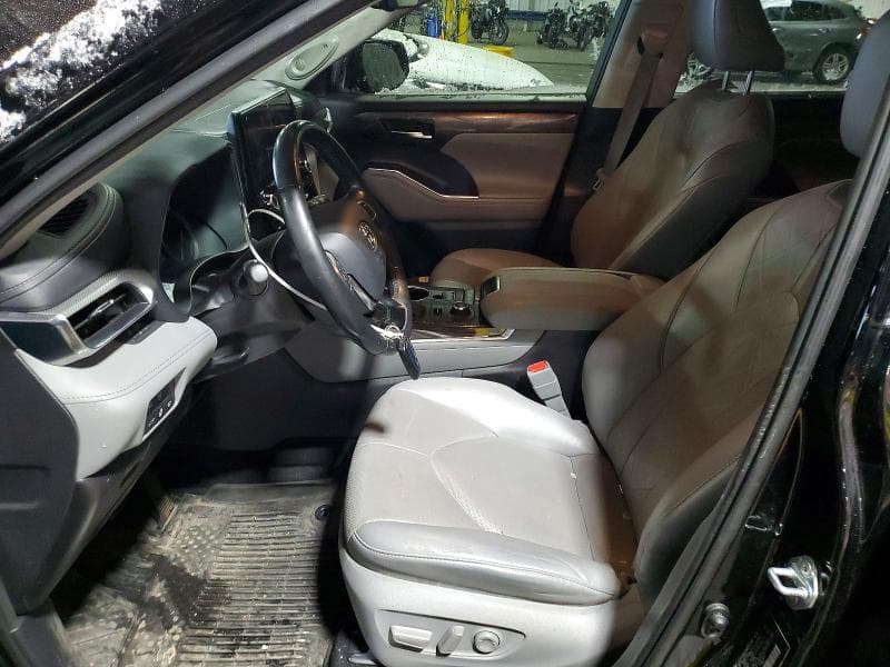 2021 TOYOTA HIGHLANDER PLATINUM 7