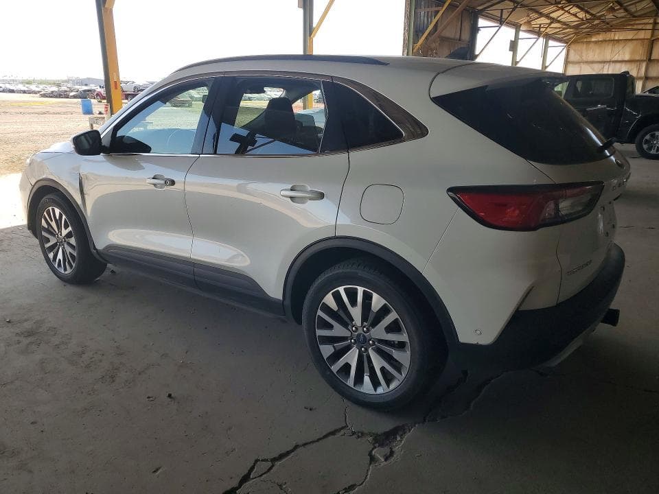 2020 FORD ESCAPE TITANIUM 2
