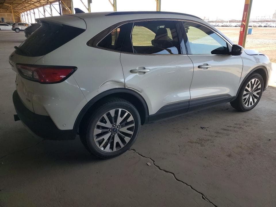 2020 FORD ESCAPE TITANIUM 3