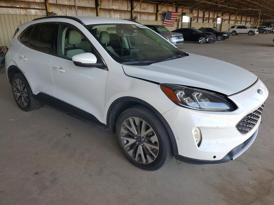 2020 FORD ESCAPE TITANIUM 4