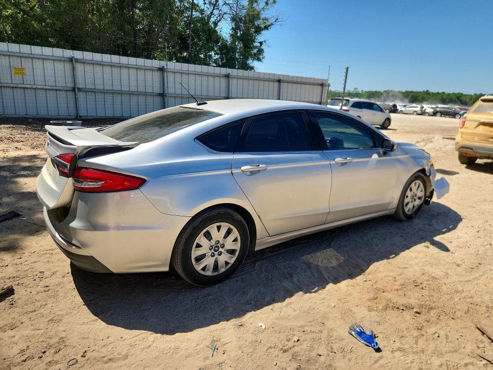 2019 FORD FUSION S S 3
