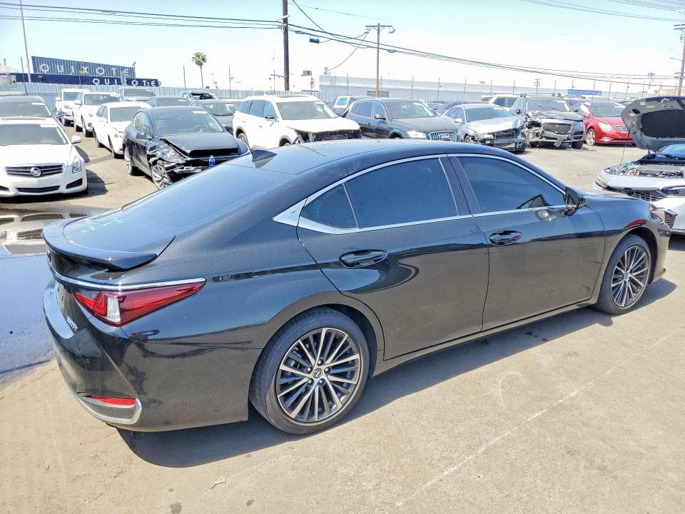 2025 LEXUS ES 300H BASE 3