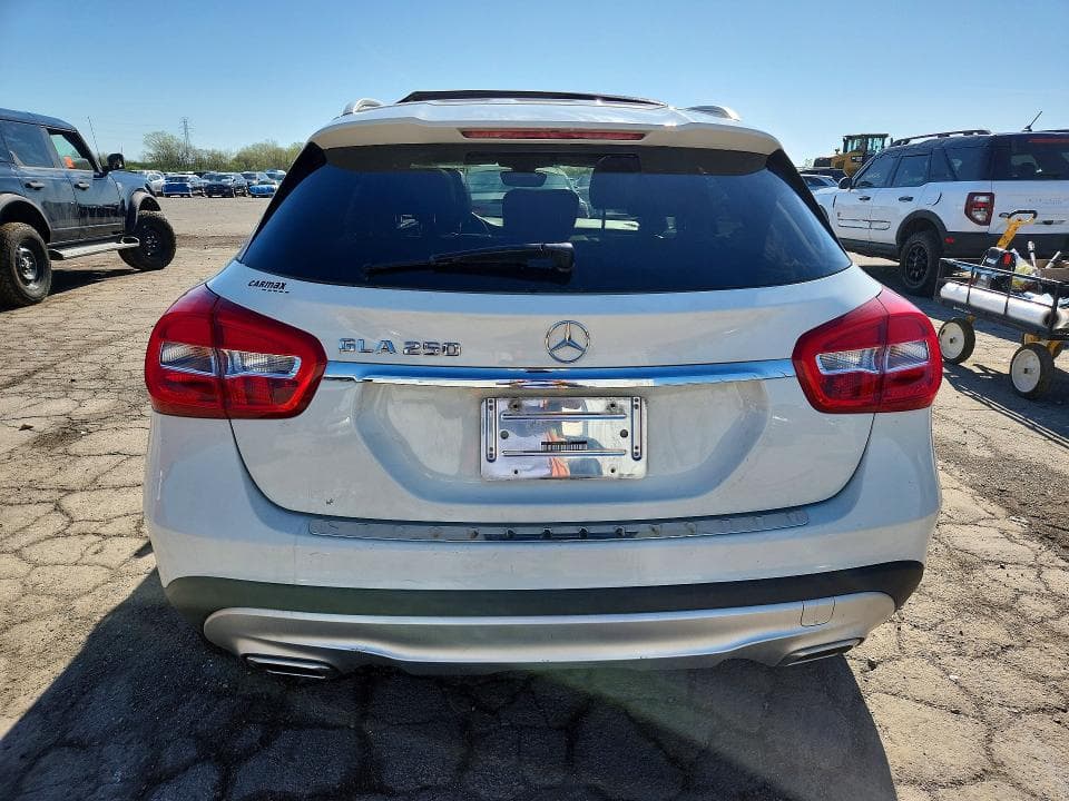 2016 MERCEDES-BENZ GLA 250 6