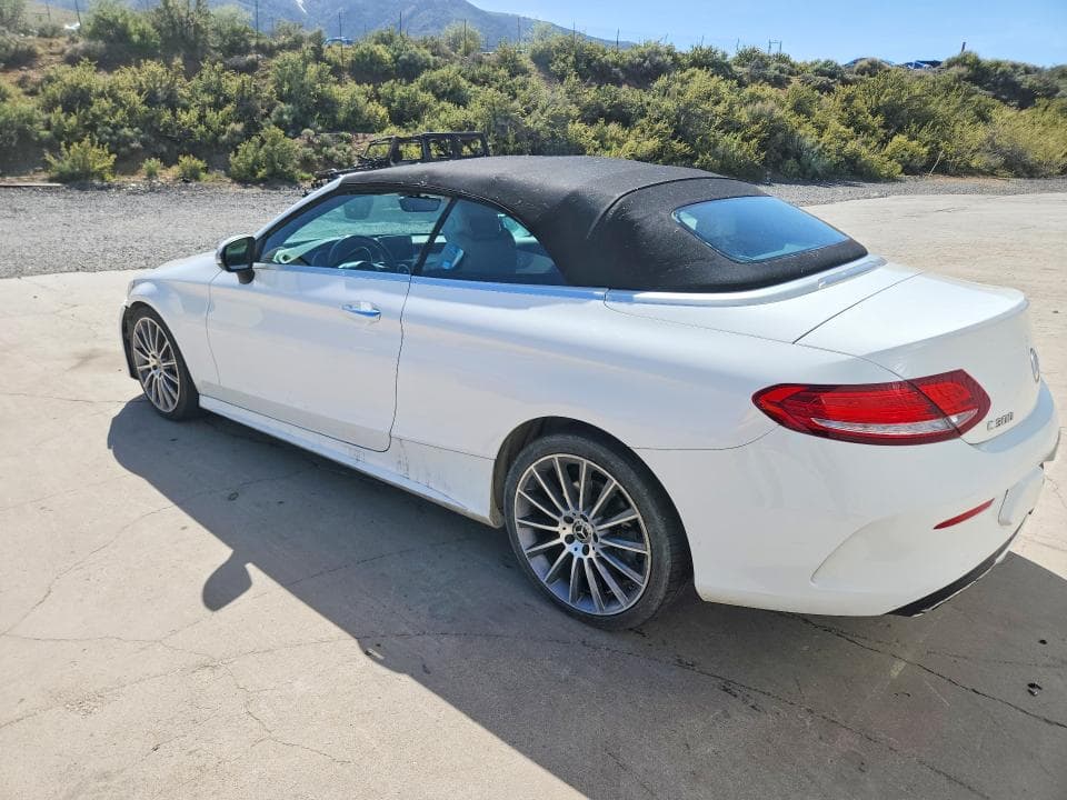 2017 MERCEDES-BENZ C 300 2