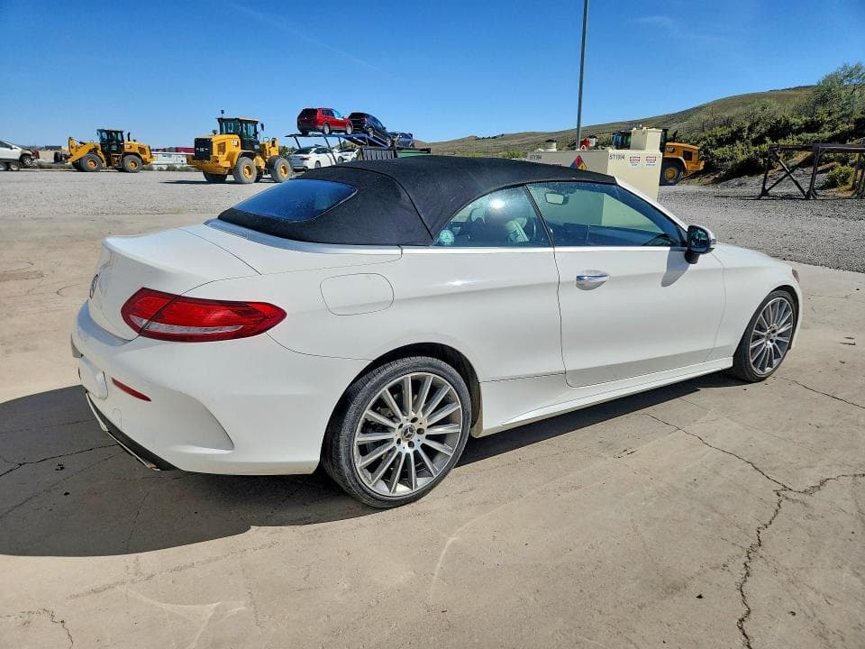 2017 MERCEDES-BENZ C 300 3