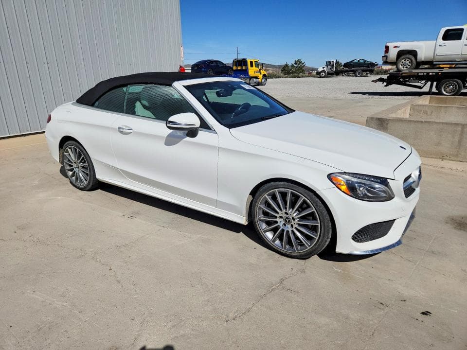 2017 MERCEDES-BENZ C 300 4