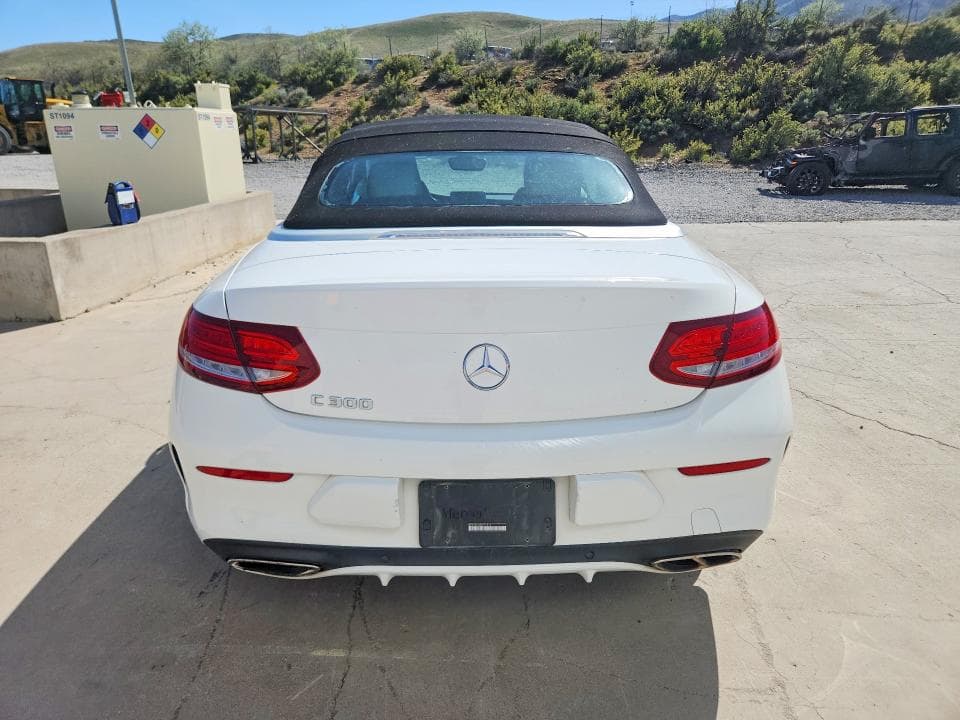 2017 MERCEDES-BENZ C 300 6
