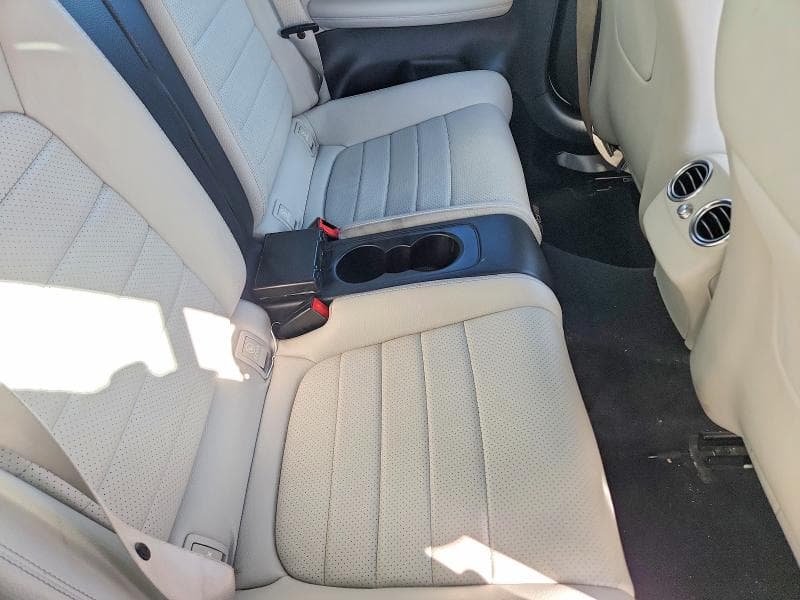 2017 MERCEDES-BENZ C 300 10