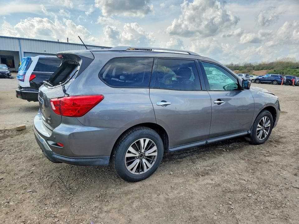 2017 NISSAN PATHFINDER S 3