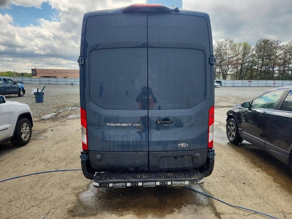 2021 FORD TRANSIT T-250 6