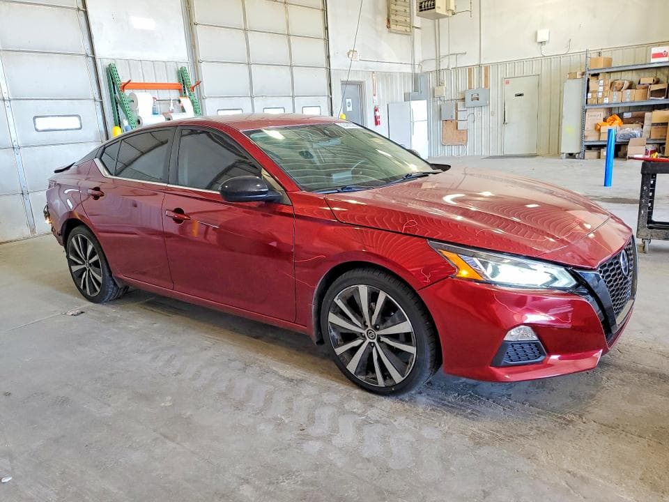 2022 NISSAN ALTIMA SR 4