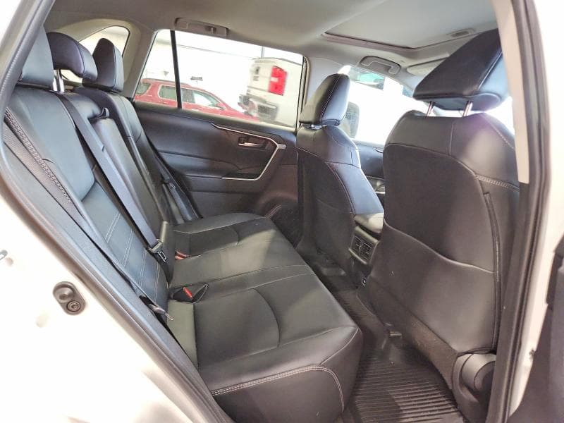2024 TOYOTA RAV4 XLE PREMIUM XLE PREMIUM 11