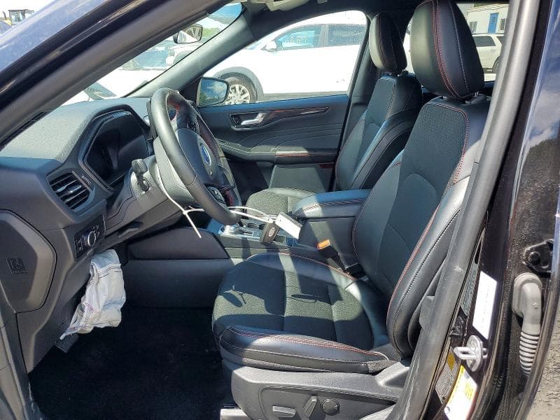 2025 FORD ESCAPE ST LINE 7
