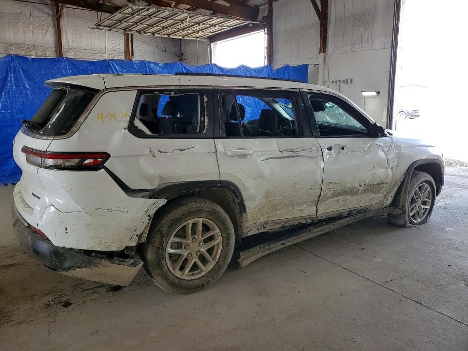 2023 JEEP GRAND CHEROKEE L LAREDO 3