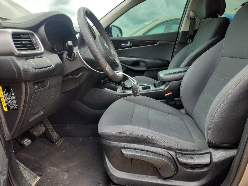 2017 KIA SORENTO LX V6 7