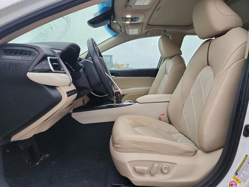 2018 TOYOTA CAMRY HYBRID XLE 7