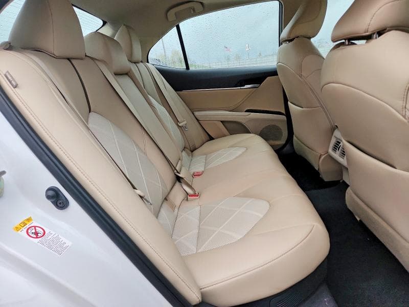 2018 TOYOTA CAMRY HYBRID XLE 10