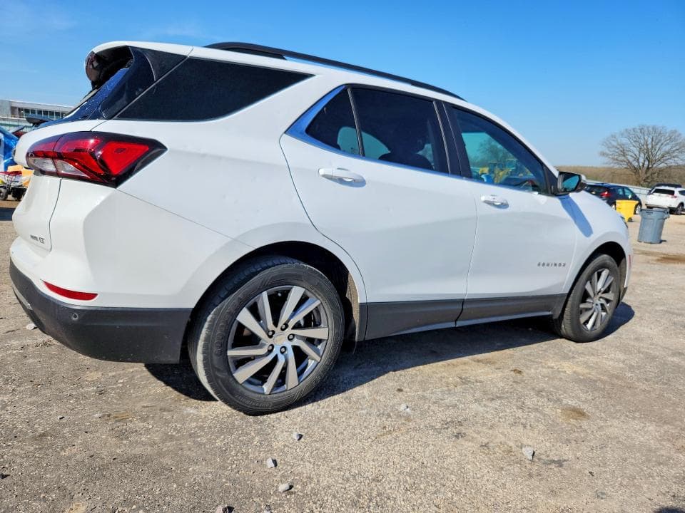 2022 CHEVROLET EQUINOX LT 3